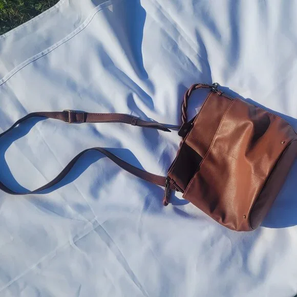 Bucket Handbag‎ - Picture 3 of 5